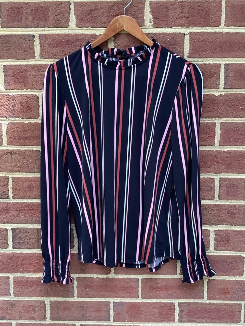 EUC Adrianna Papell Black Pink Striped Long Sleeve Blouse Ruffle Trim M
